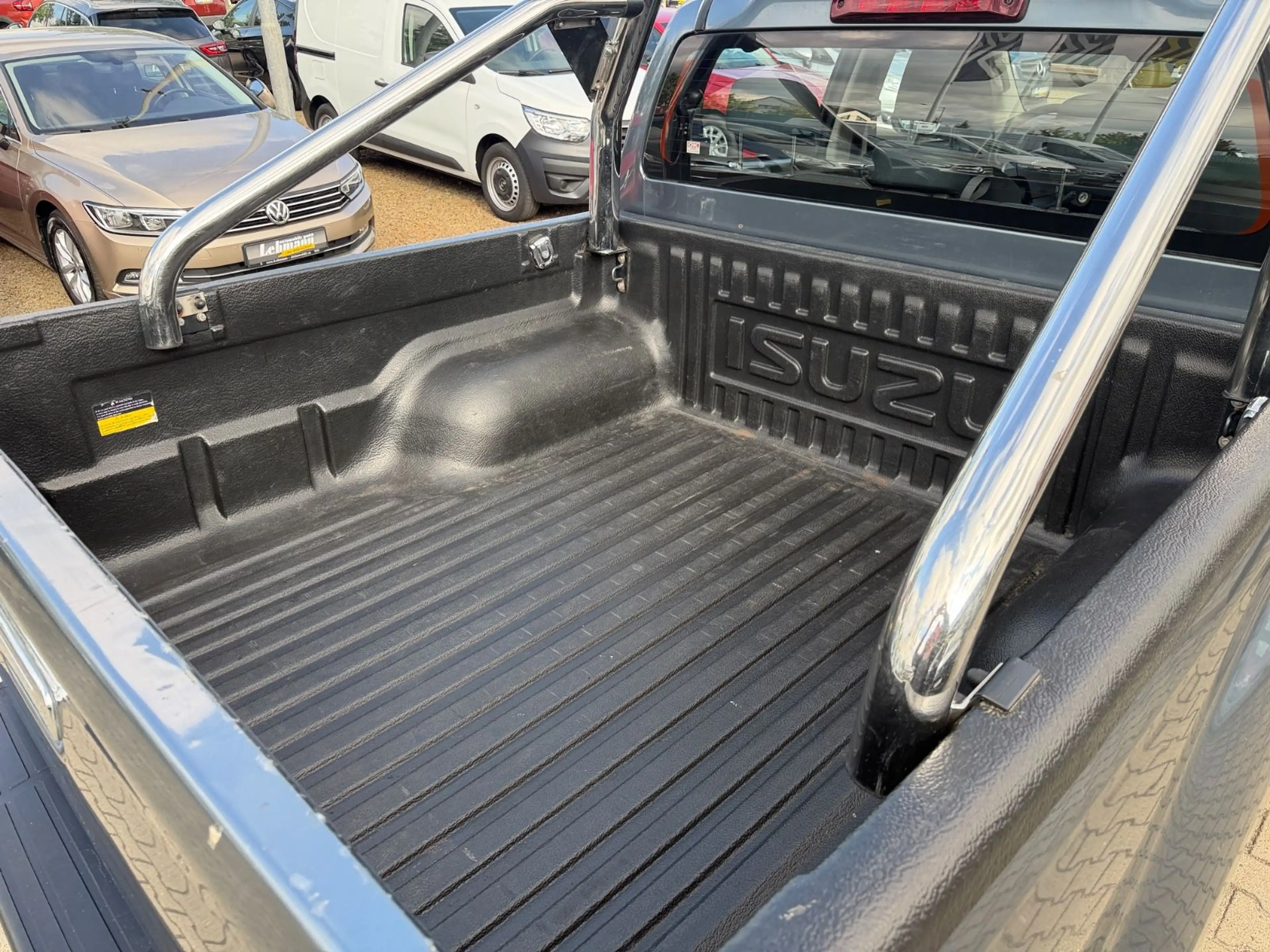 Isuzu D-Max Double Cab 4WD Custom Automatik — photo 8