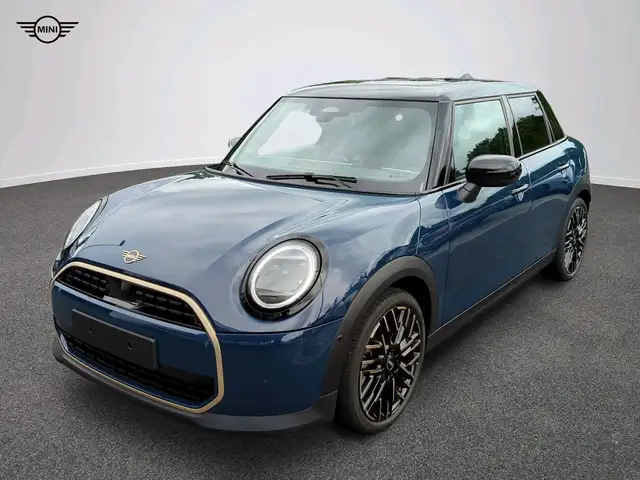 MINI Cooper C Favoured Trim