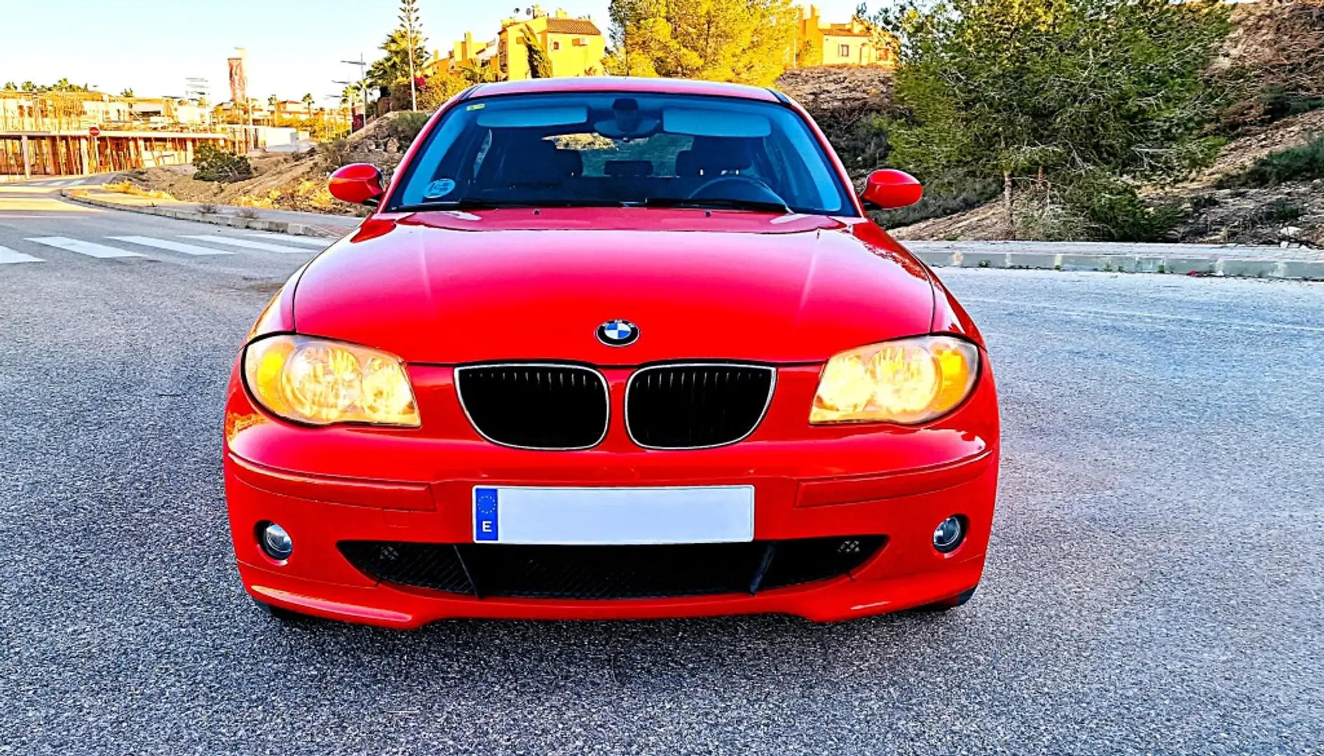 BMW 118 118i Rouge - 1