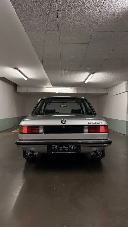 BMW 323i E21, foto 3