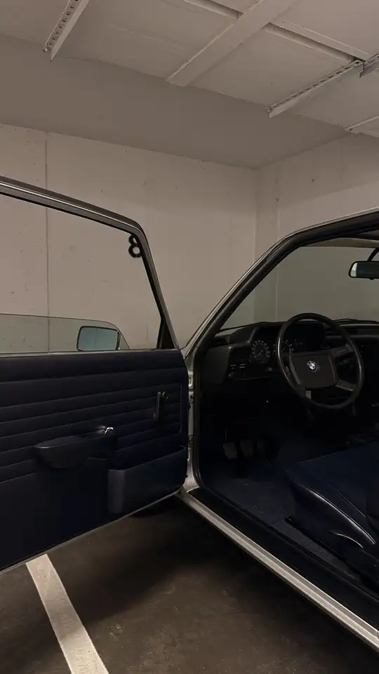 BMW 323i E21, foto 7