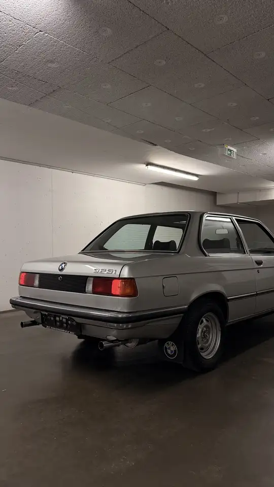 BMW 323i E21, foto 4