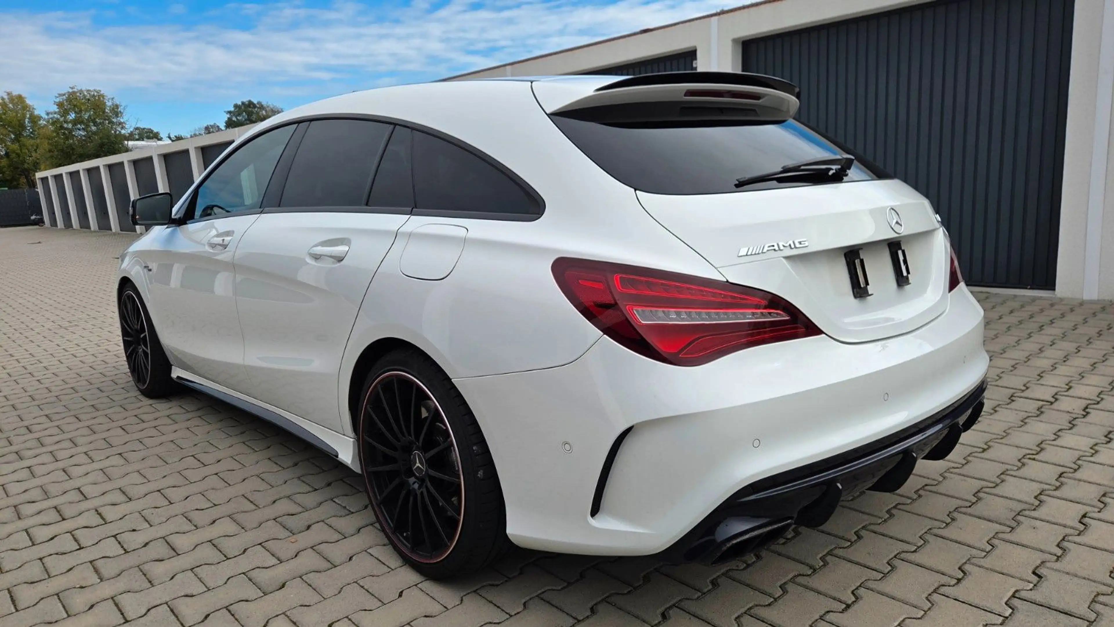 Mercedes-Benz CLA 45 AMG CLA 45 Shooting Brake AMG Performance 4Matic — photo 5