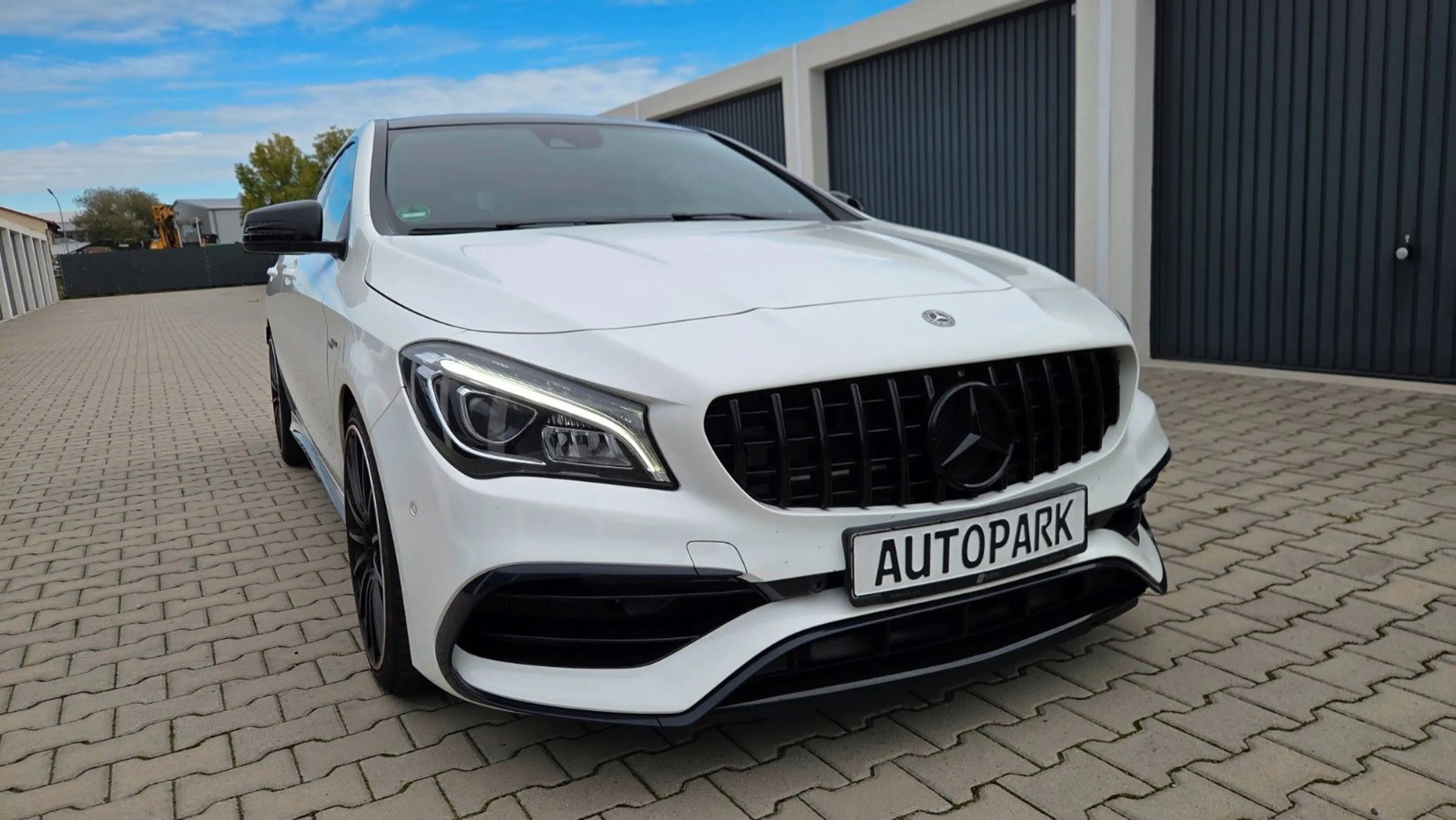 Mercedes-Benz CLA 45 AMG CLA 45 Shooting Brake AMG Performance 4Matic — photo 8