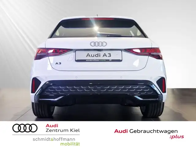 Audi A3 view 5