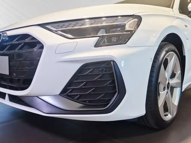 Audi A3 view 6