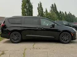 Chrysler Pacifica 2027