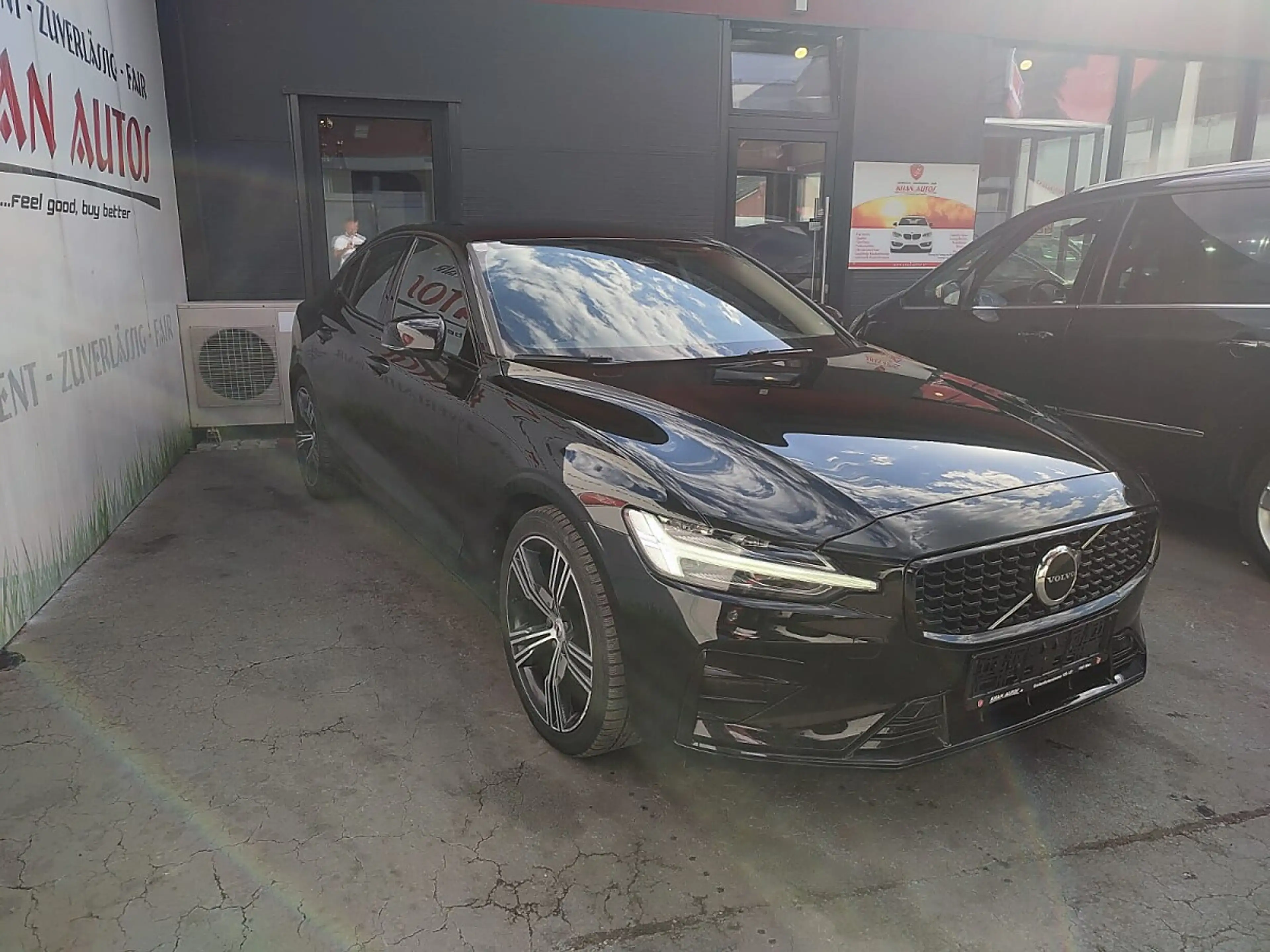 Volvo S60 B4 Plus Dark Aut. — photo 3