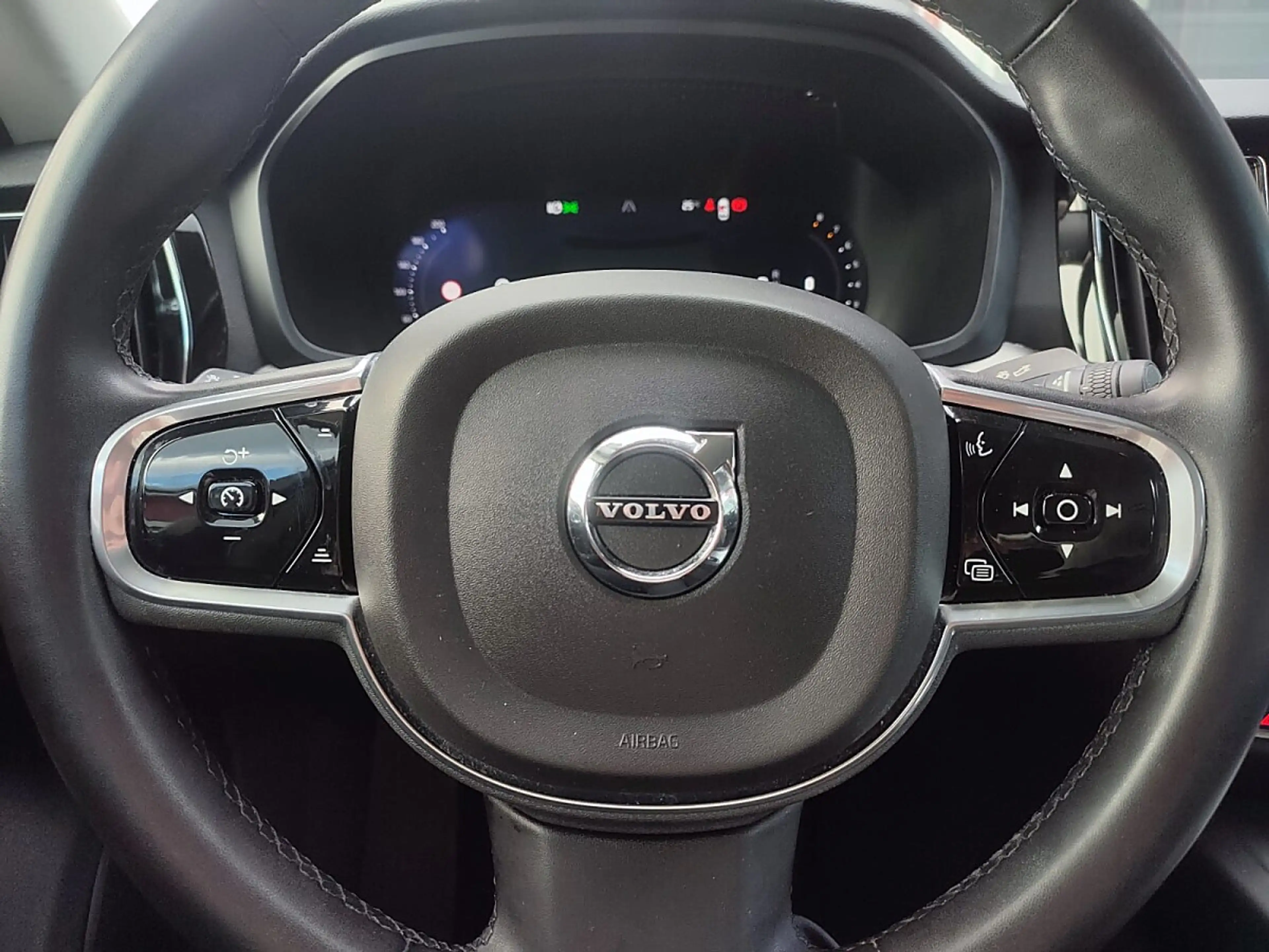 Volvo S60 B4 Plus Dark Aut. — photo 10