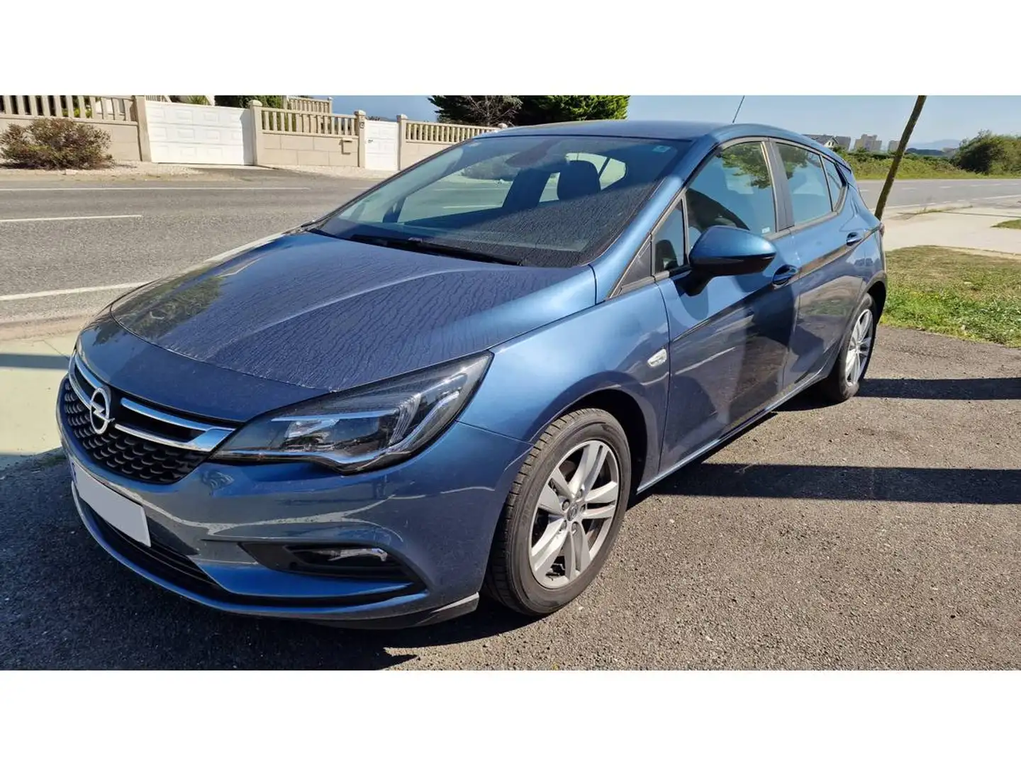 Opel Astra 1.6CDTi S/S Selective 110 Azul - 1