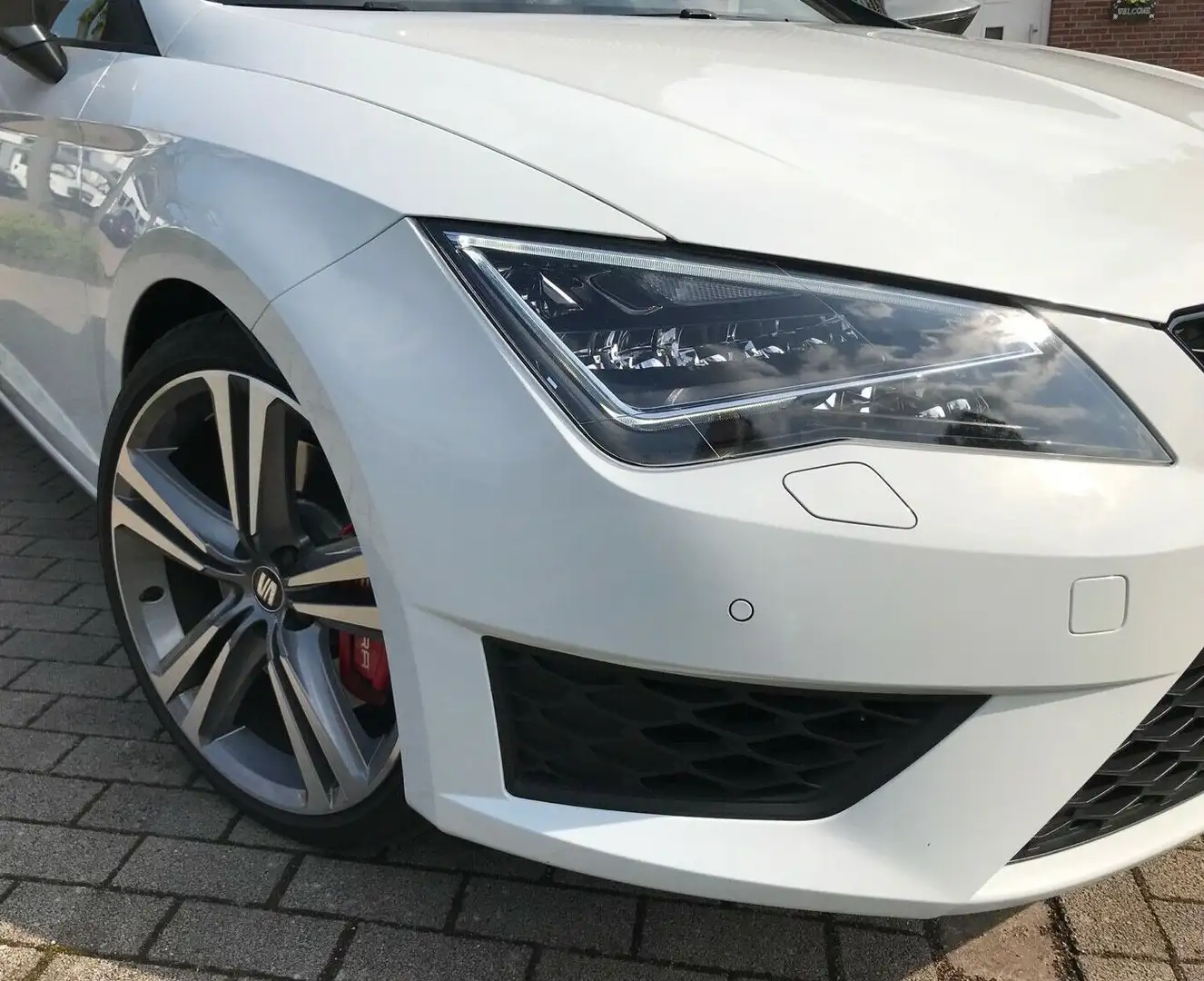 SEAT Leon Leon 2.0 TSI Cupra 290 PS Weiß - 1