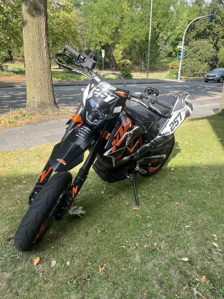 KTM 690 SMC R
