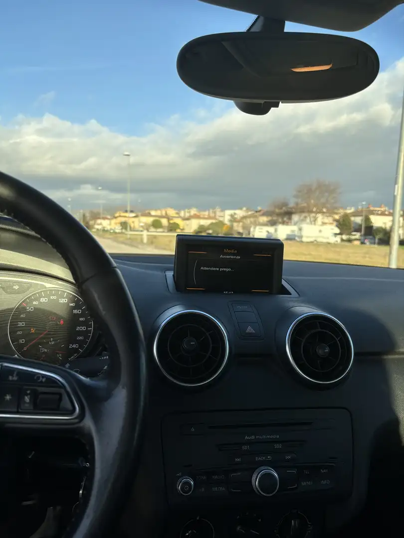 Audi A1 Sportback 1.6 tdi Ambition 90cv - 2