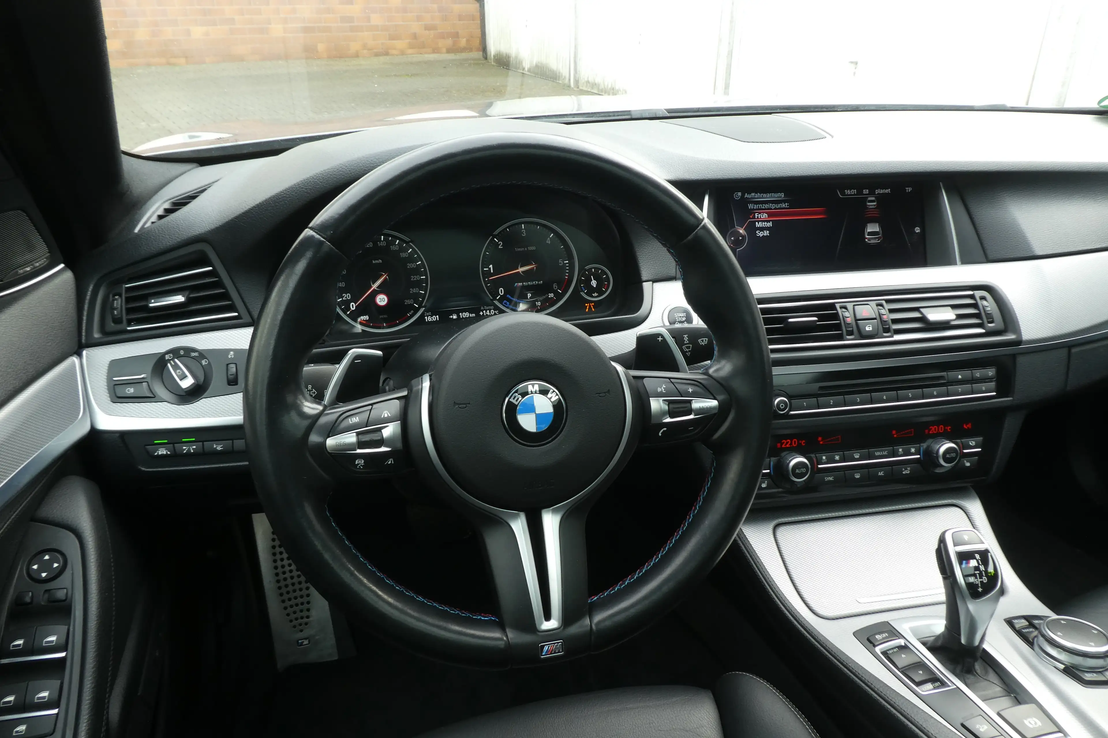 BMW M550 d F11 LCI xDrive Touring M-Sportpaket — photo 15