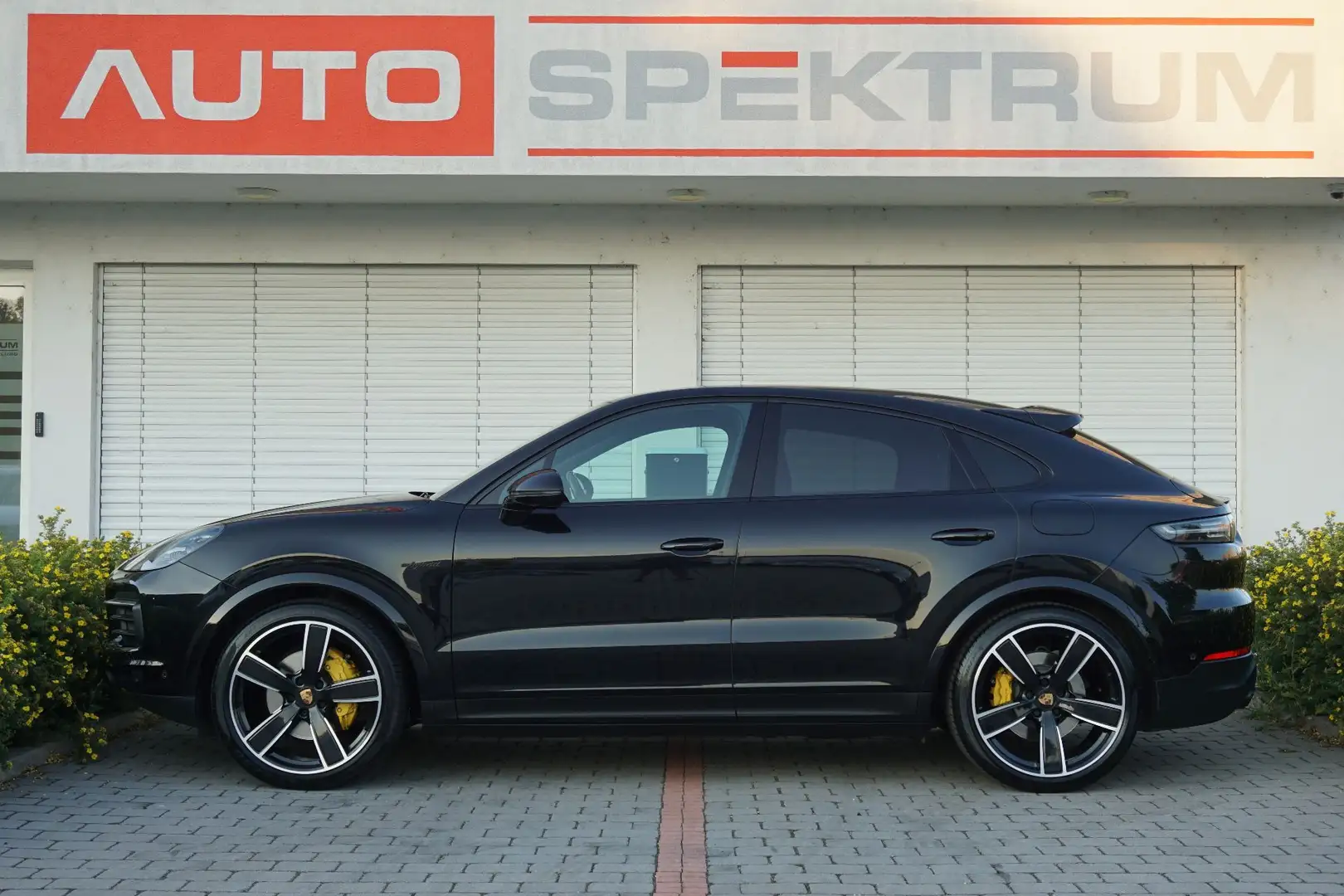 Porsche Cayenne Coupe E-Hybrid Aut | € 695 mtl | Approved | AHK | Schwarz - 2