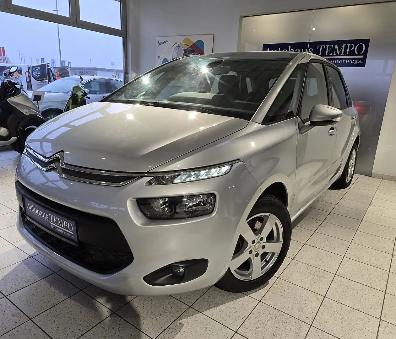 Citroen C4 Picasso VTi 120 Seduction Silber - 1