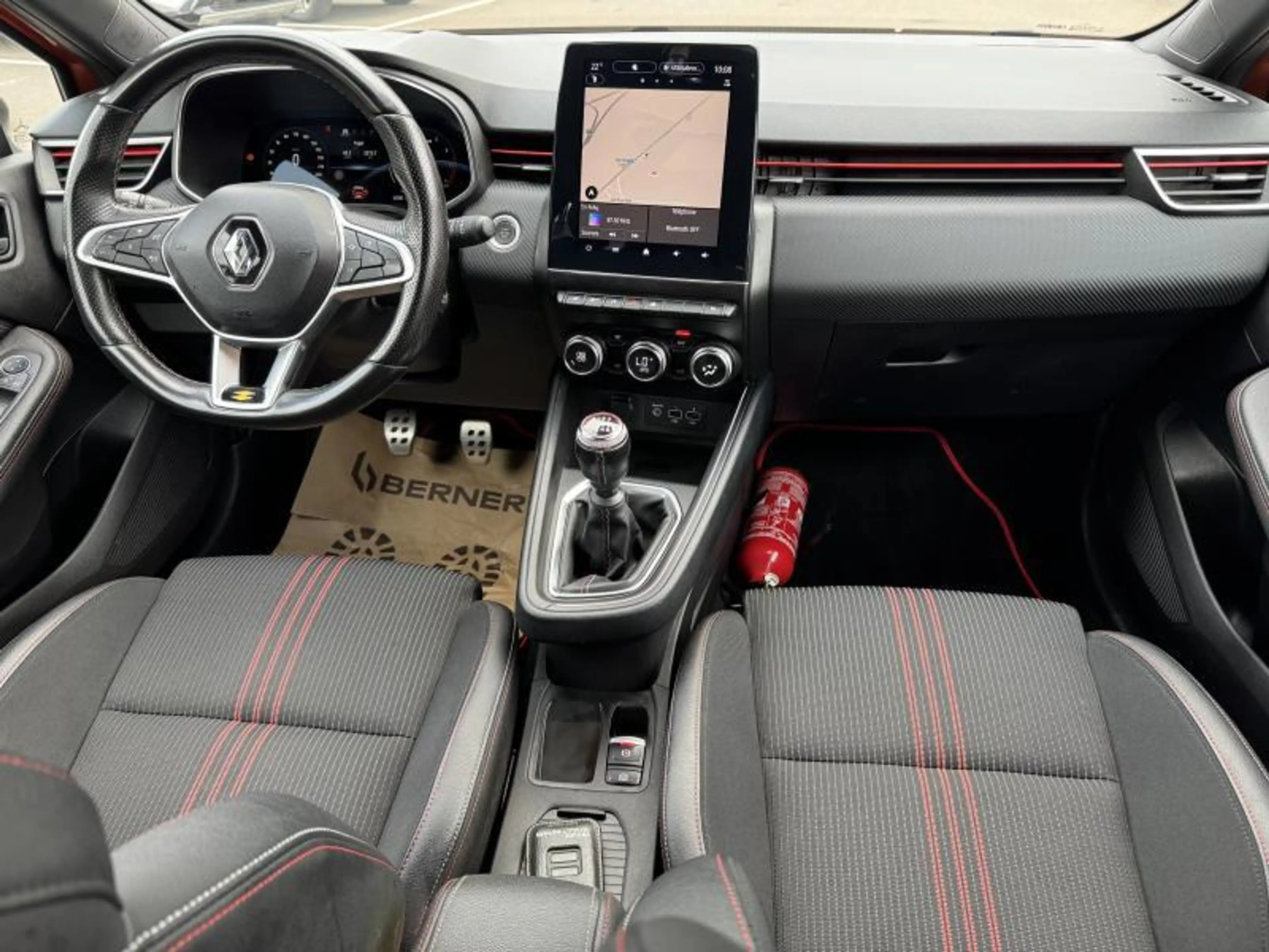 Renault Clio TCe — photo 13