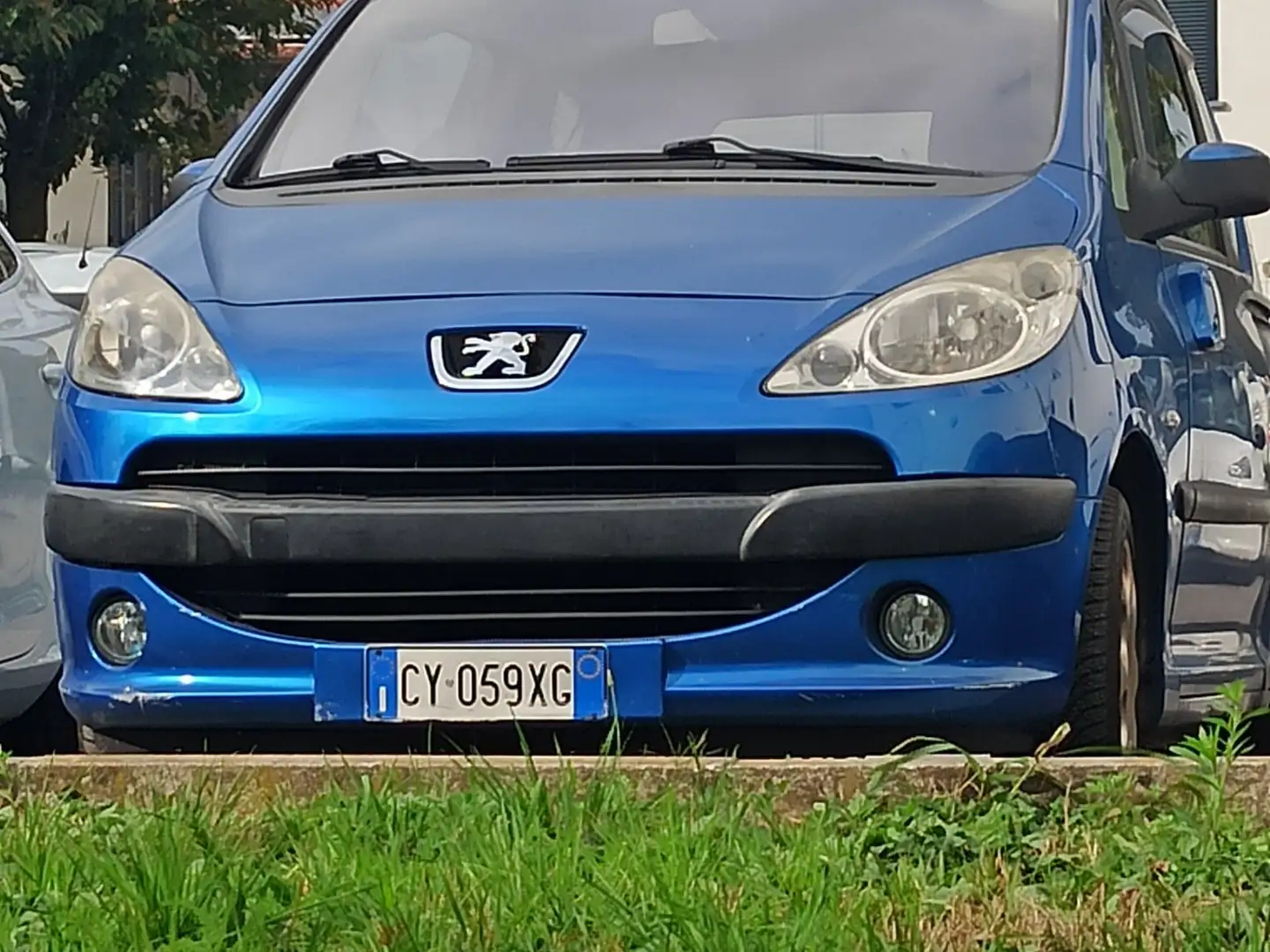 Peugeot 1007 1.6 16v Trendy 2tronic Azul - 1