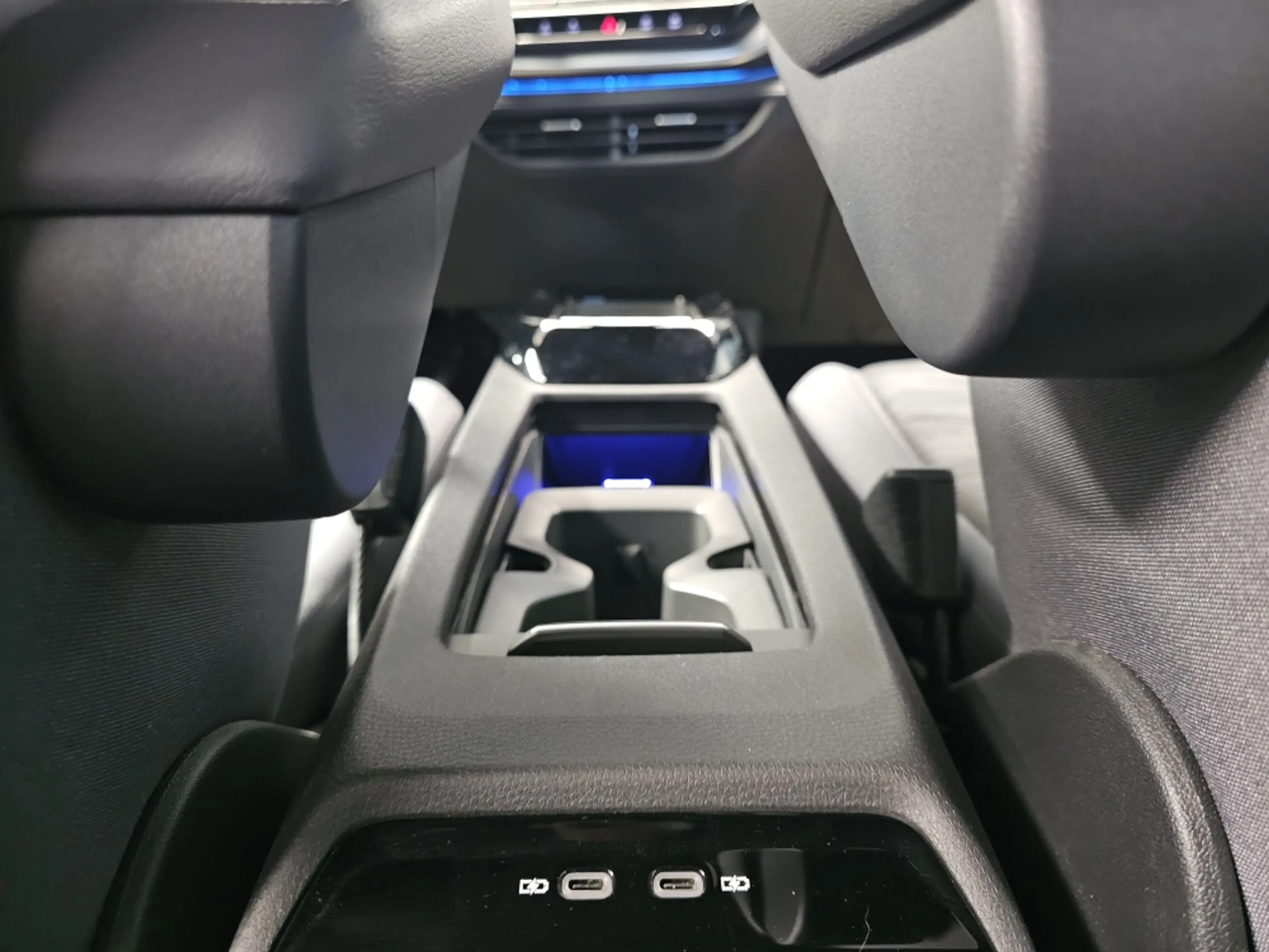 Volkswagen ID.5 Pro Performance Navi,PDC,Kamera,App-Connect — photo 8