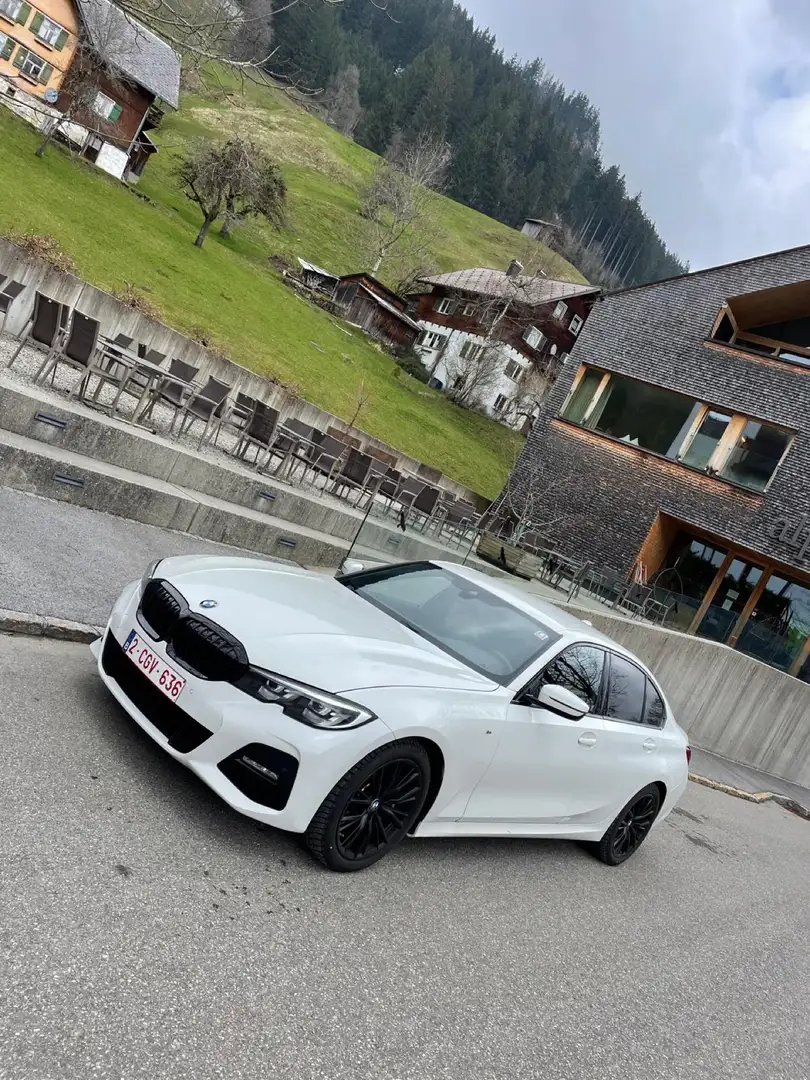 BMW 318 318d Aut. M Sport - 1