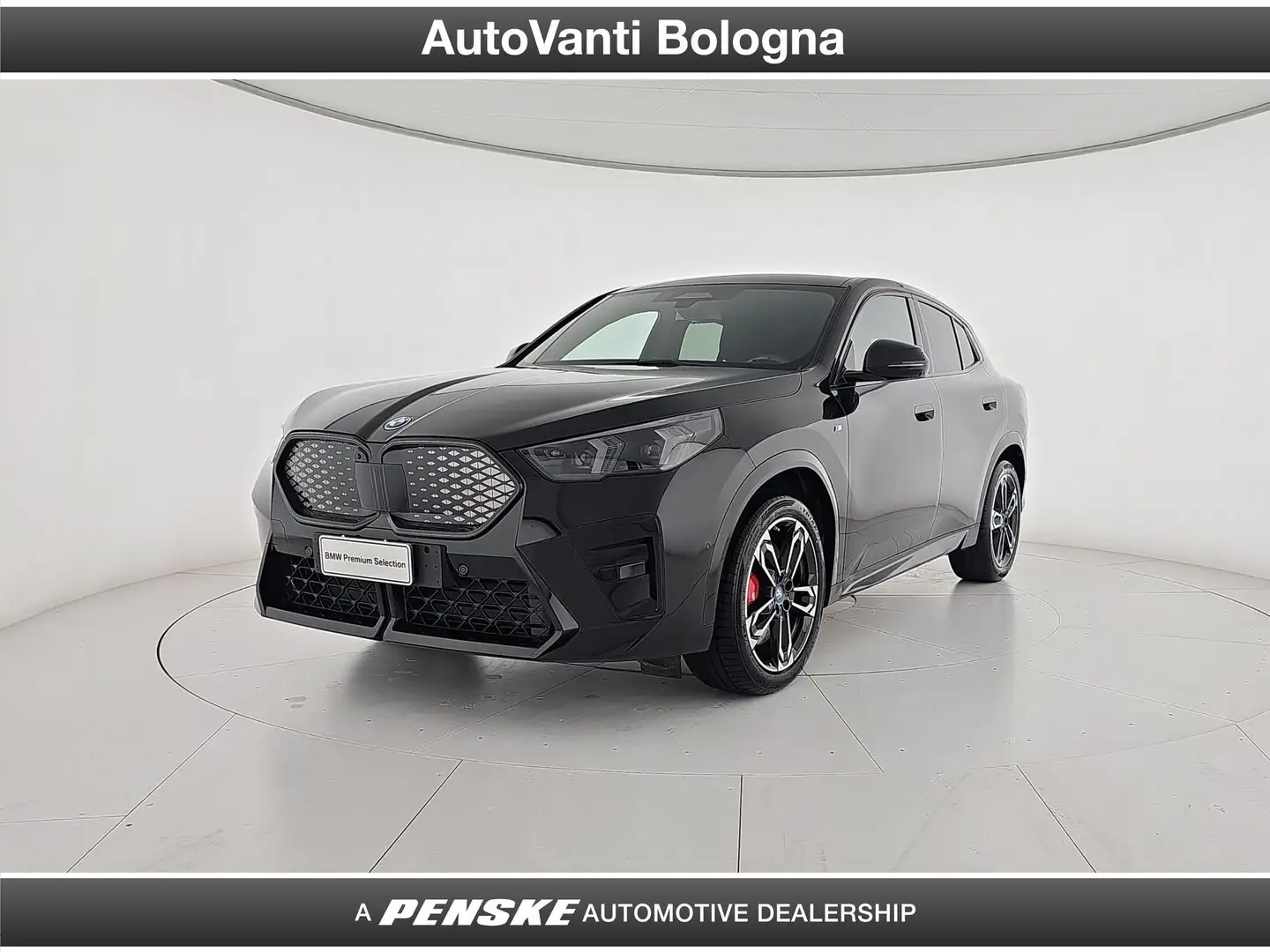 BMW iX2 iX2 eDrive 20 Msport Pro Noir - 1