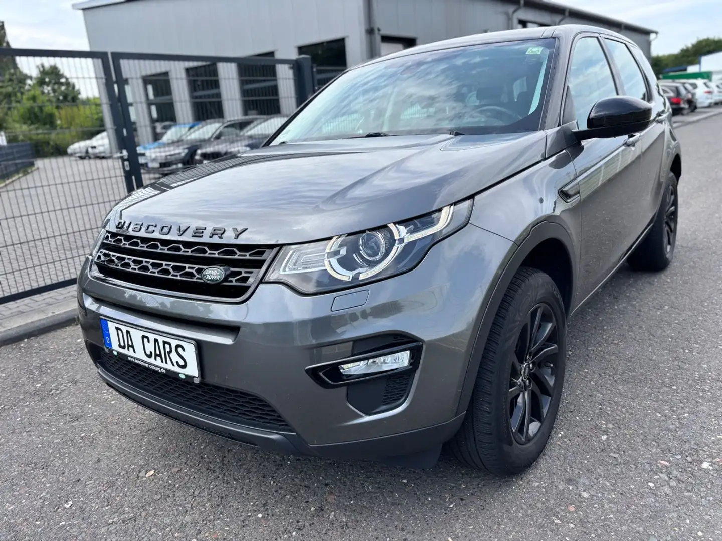 Land Rover Discovery Sport  AWD Autom/Navi+Camera/Leder/AHK Grau - 1