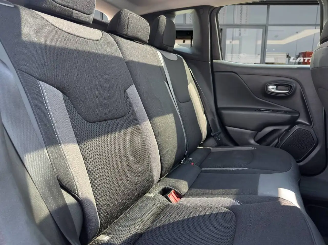 Jeep Renegade 1.3 t4 phev Limited 4xe AUTO con TETTO APRIBILE 9