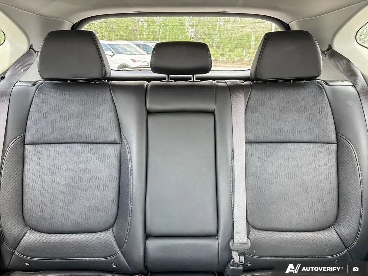 Kia Seltos снимка Kia Seltos