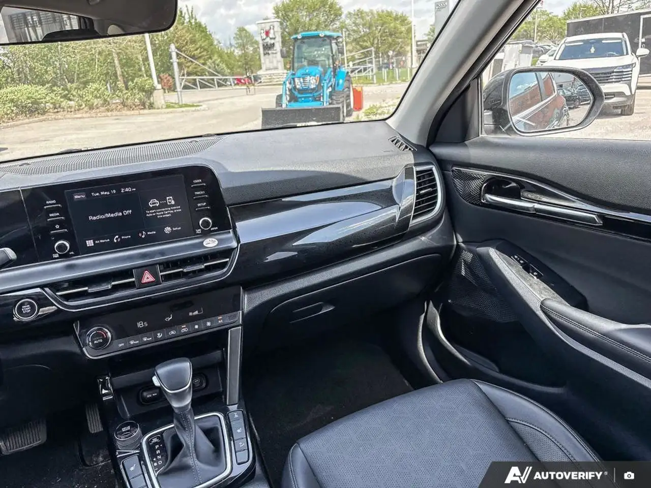 Kia Seltos снимка Kia Seltos