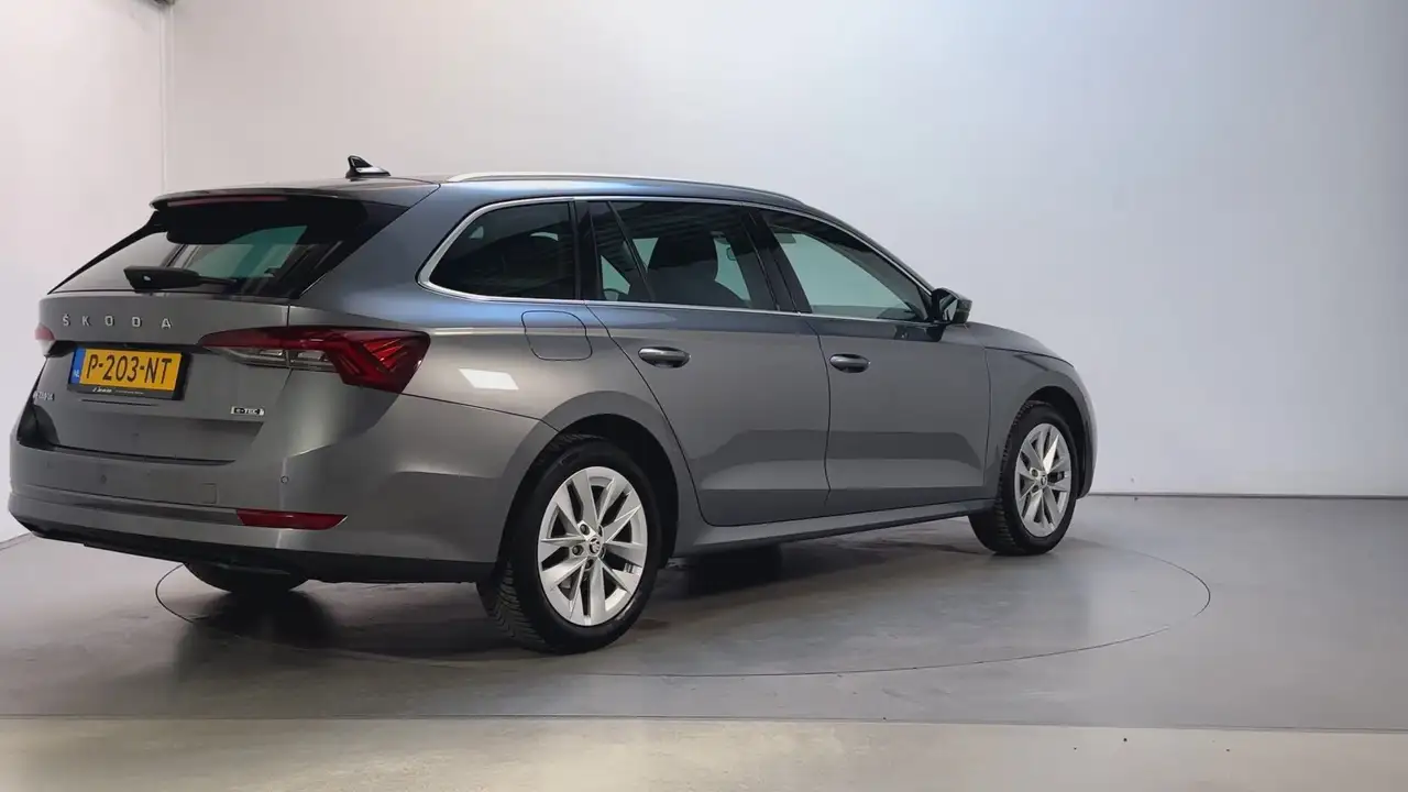Skoda Octavia Combi 1.5 e-TSI 150pk DSG Business Edition Plus Ad, миниатюра 3