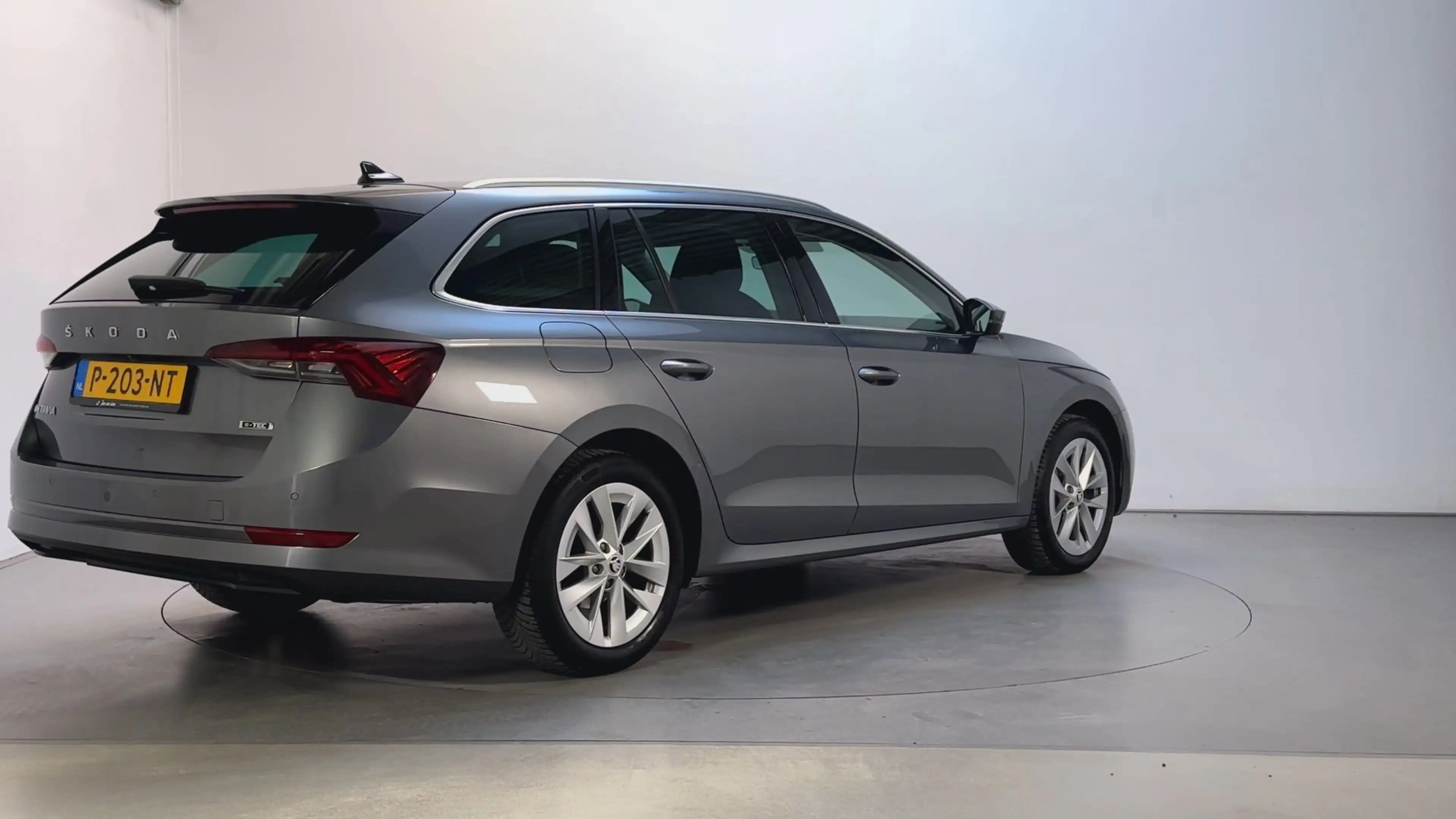 Skoda Octavia Combi 1.5 e-TSI 150pk DSG Business Edition Plus Ad — photo 3