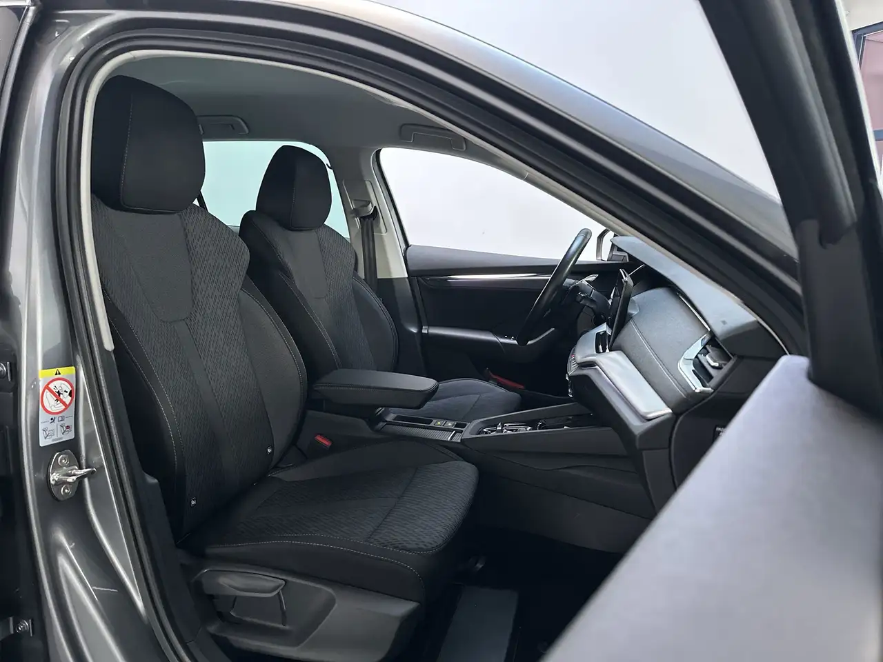 Skoda Octavia Combi 1.5 e-TSI 150pk DSG Business Edition Plus Ad, миниатюра 5