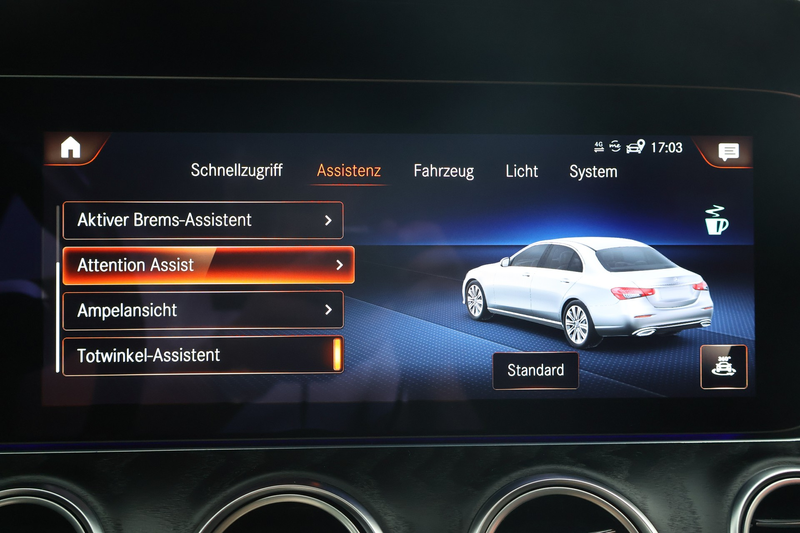 Mercedes-Benz E 200 E200 Avantgarde LED Navi Kamera Tempomat DAB PDC — photo 14