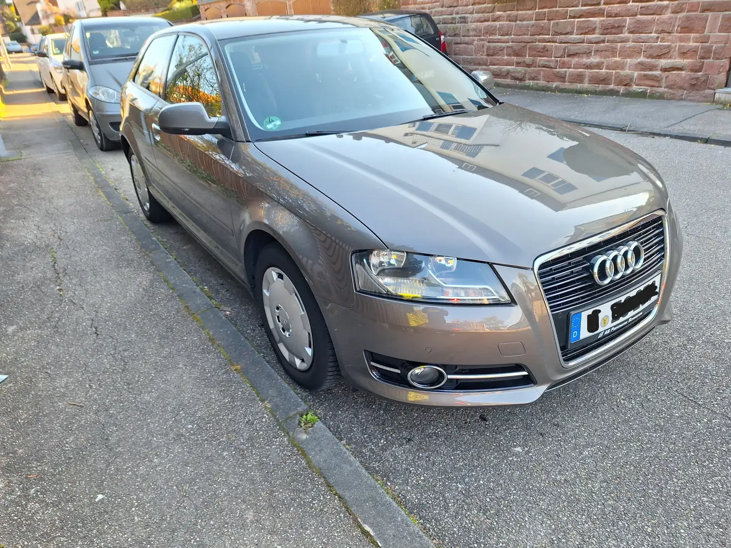 Audi A3 A3 1.2 TFSI Attraction siva - 2