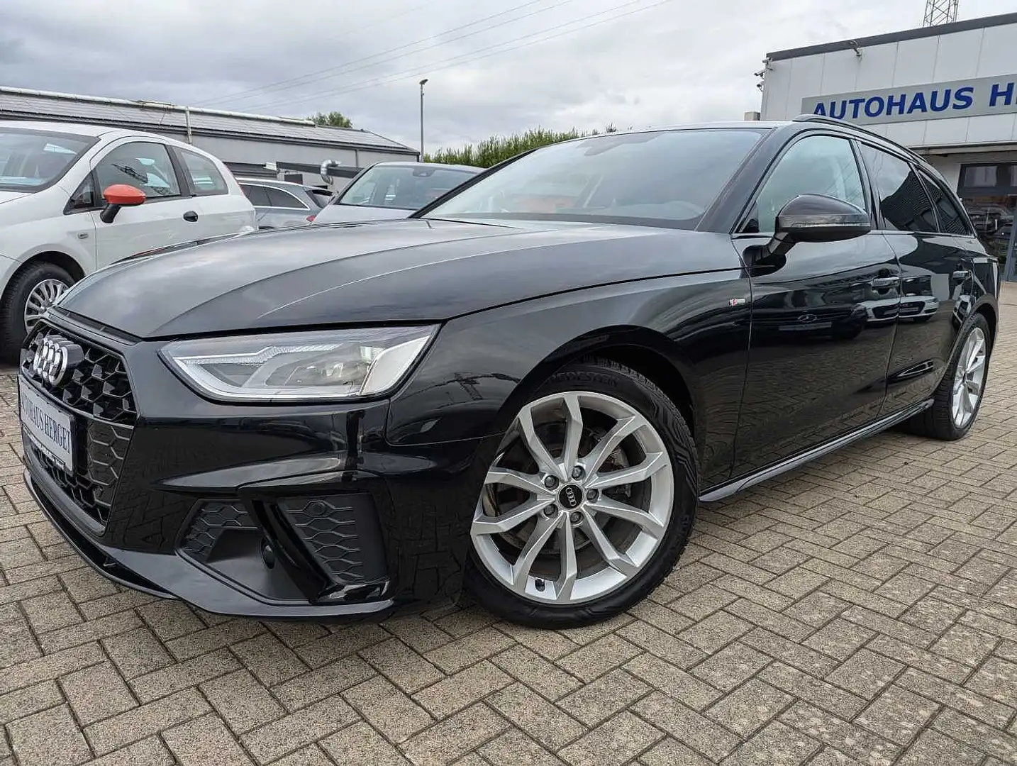 Audi A4 Avant 35 TFSI S tronic S line 1.Hand/RFK/Keyless/1 Noir - 1