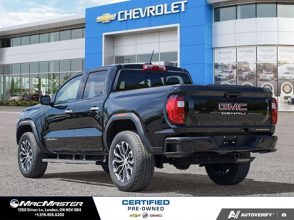 2024 GMC Canyon Crew Cab Short Box 4-Wheel Drive Denali — снимка 1
