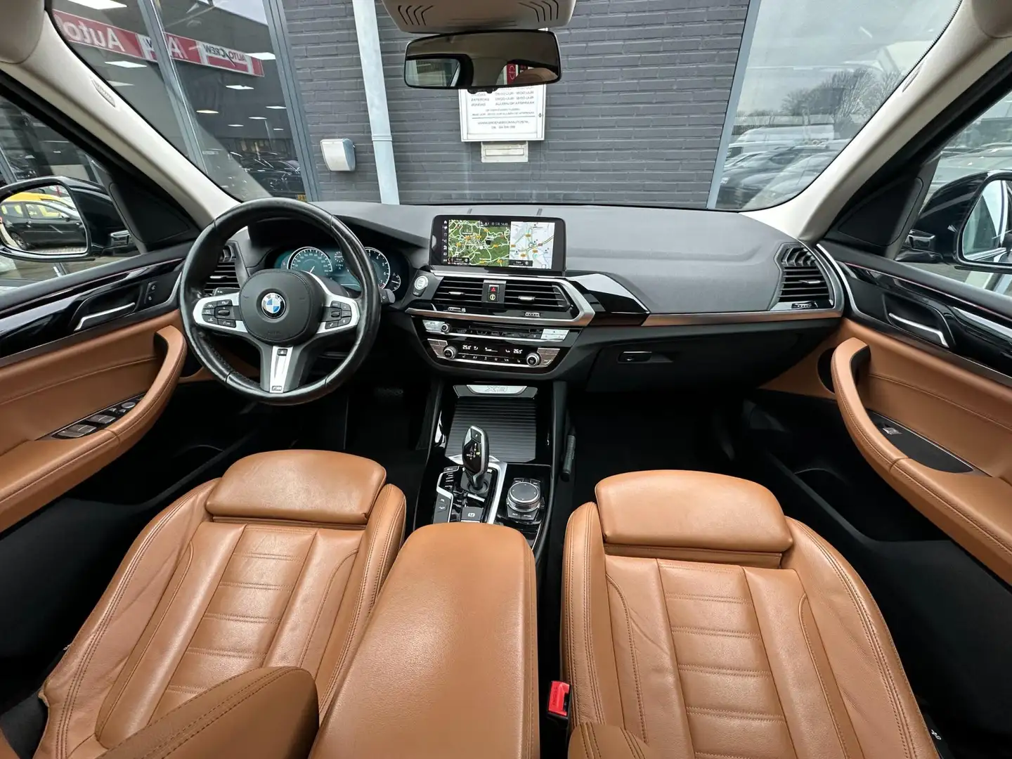 BMW X3 XDrive20i Launch Edition High Executive/1STE EIG/P Schwarz - 2