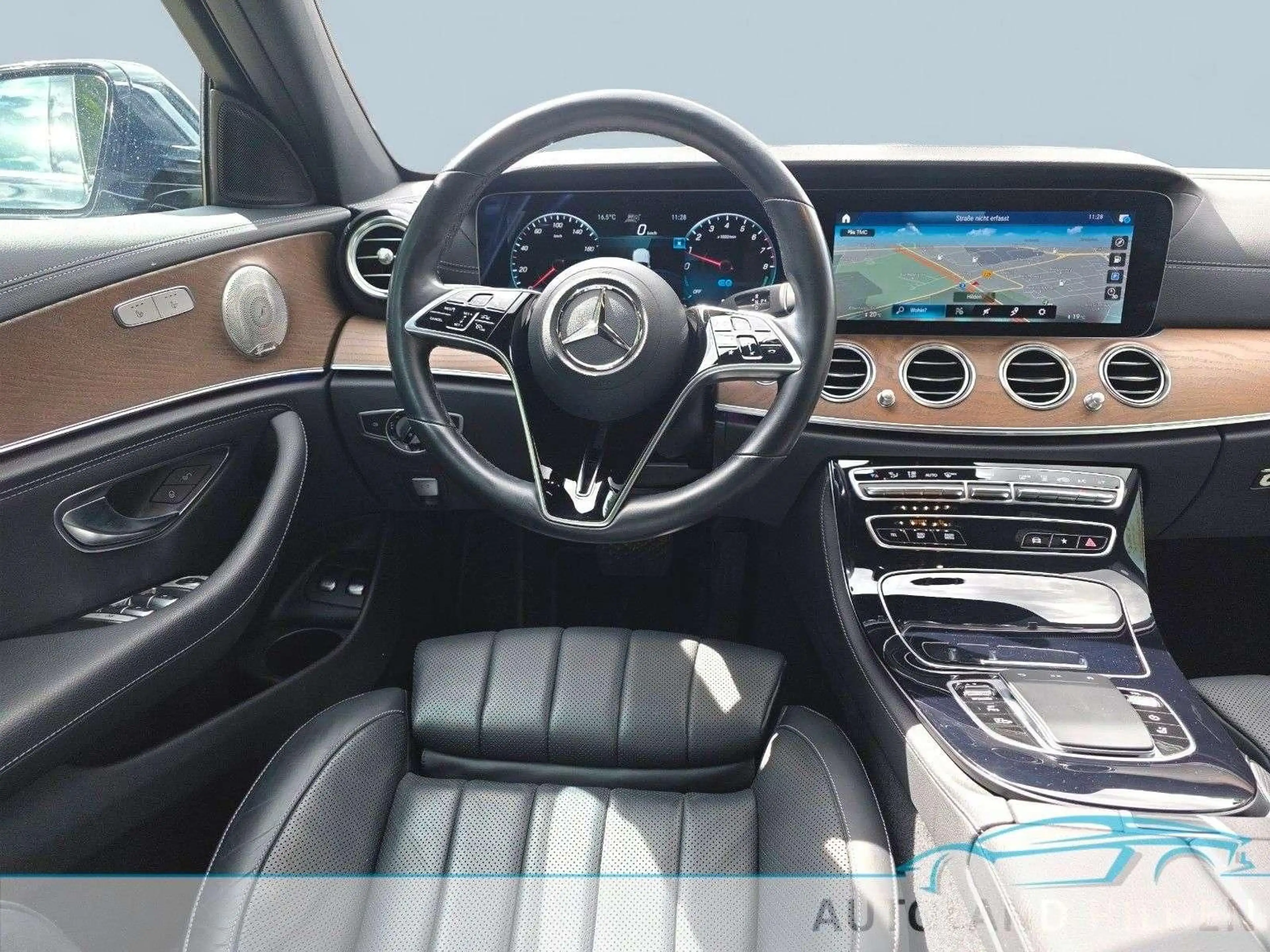 Mercedes-Benz E 300 e T 9G-Aut. Hybrid Exclusive/Kam/LED/1 Han — photo 13