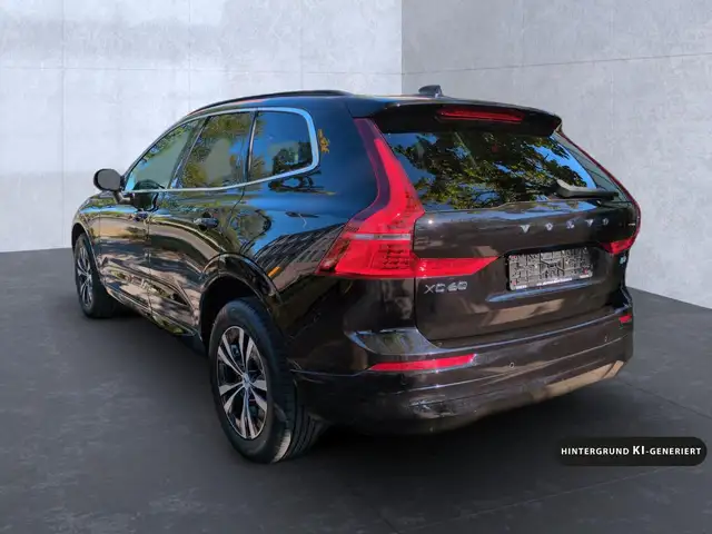 Volvo XC60 view 5