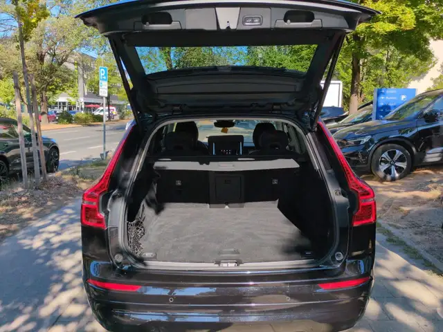 Volvo XC60 view 21