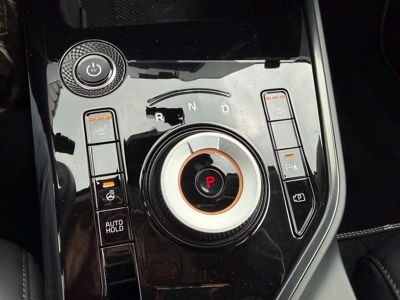 Kia e-Niro EV ComfortLine 64.8 kWh l ACC l CAMERA l SOH 100% — photo 17
