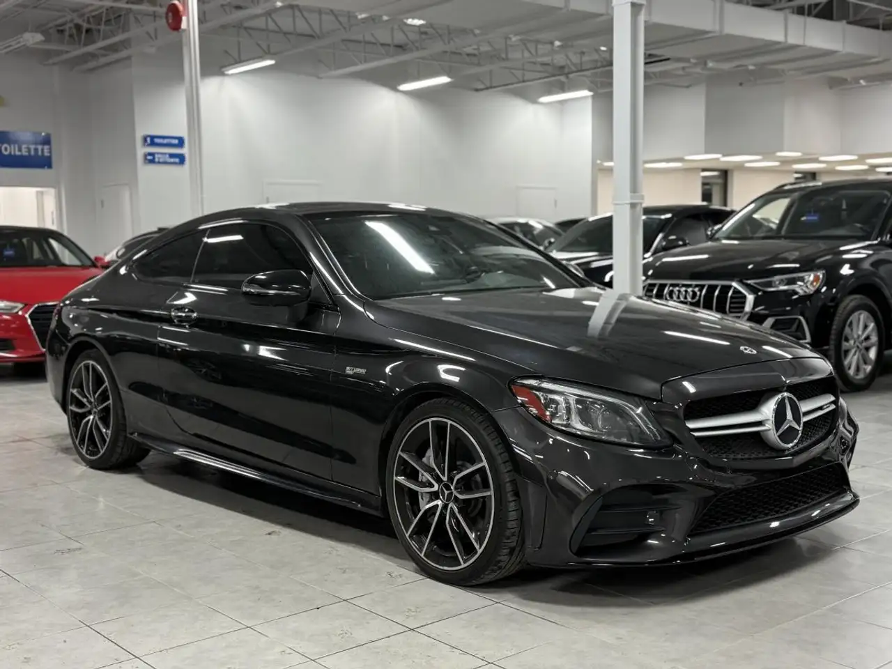 Mercedes-Benz C-Class снимка Mercedes-Benz C-Class