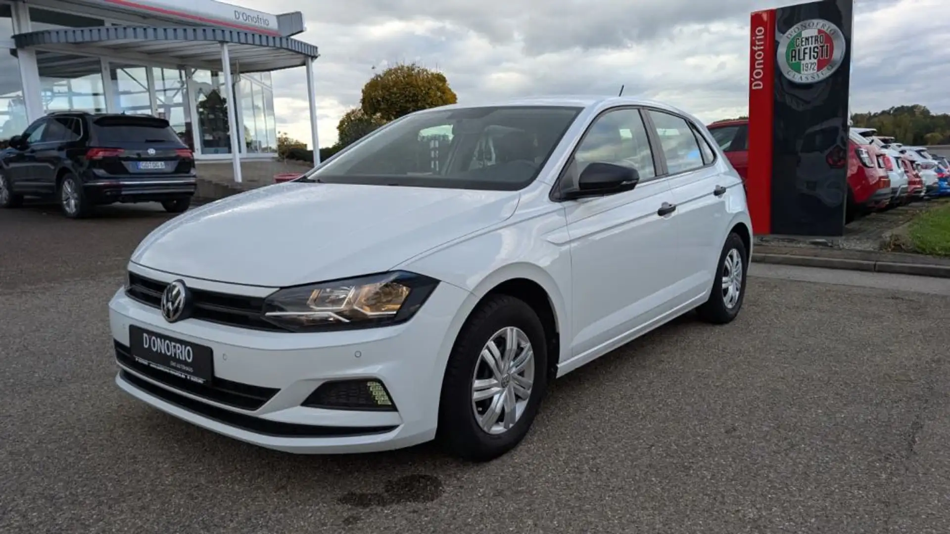Volkswagen Polo 1.0 Trendline Blanc - 1