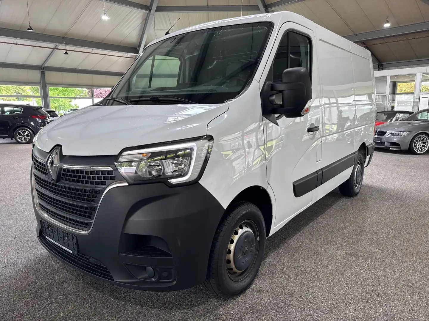 Renault Master III L1H1 2,8t Klima RfK PDC DAB 1.Hand Weiß - 1