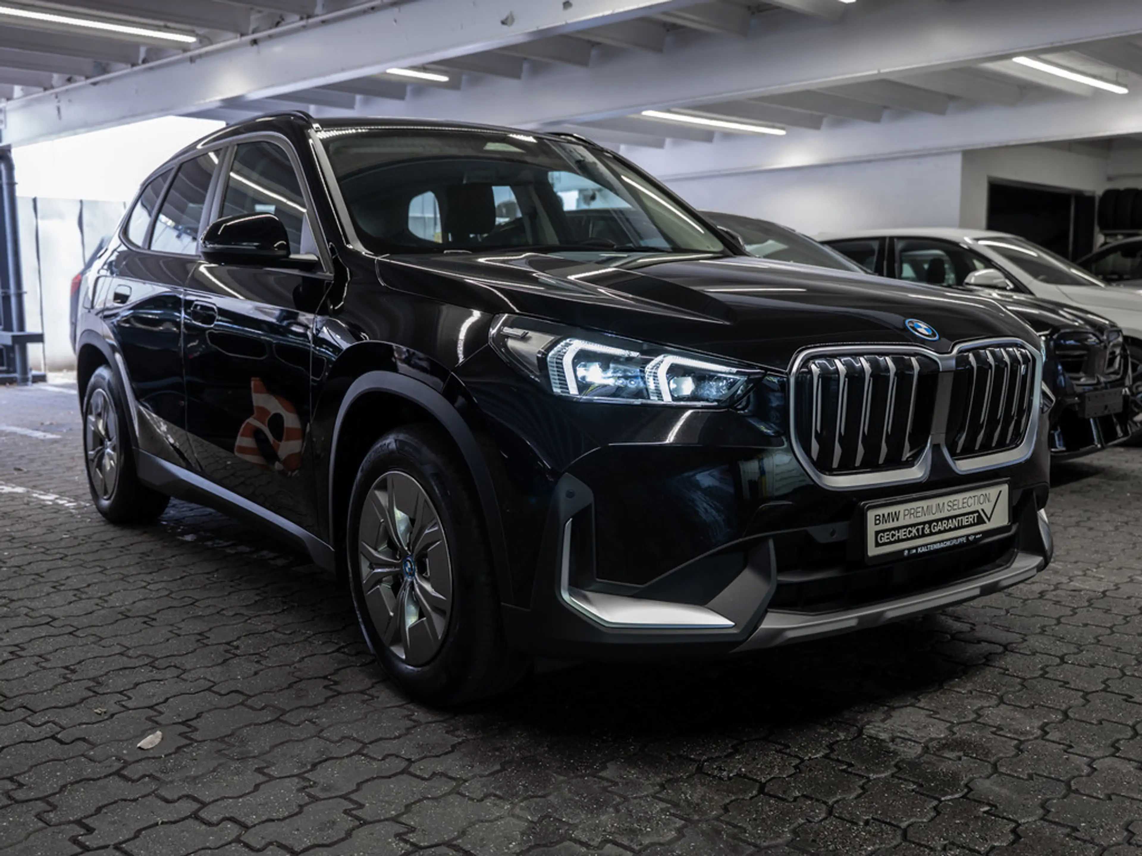 BMW iX1 xDrive30 LED AKTIVSITZE NAVI KAMERA SHZ — photo 5