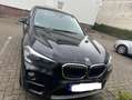 BMW X1 X1 sDrive20i Aut. xLine Schwarz - thumbnail 1