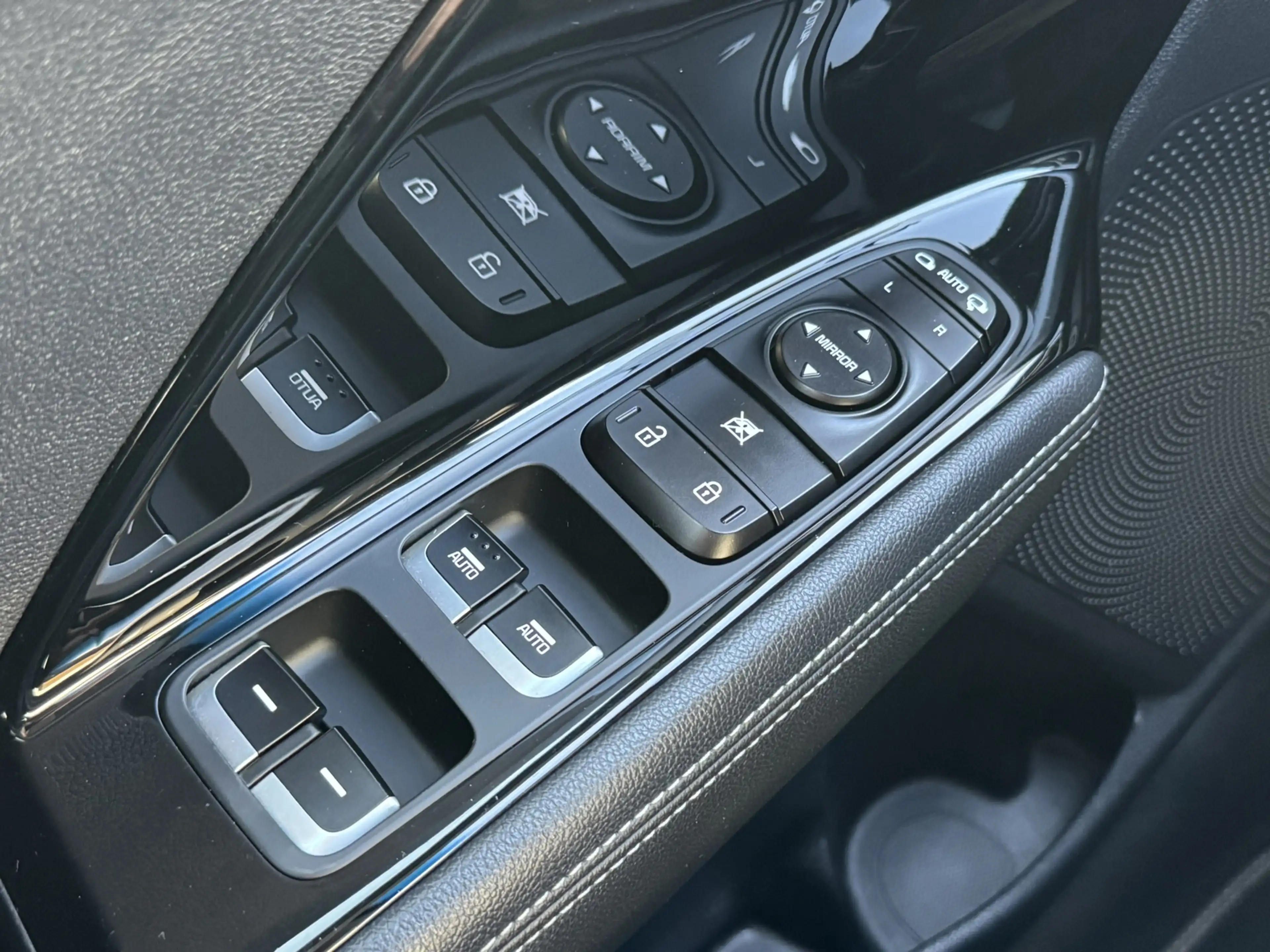 Kia Niro 1.6 GDi Hybrid First Edition Trekhaak Camera Carpl — photo 8