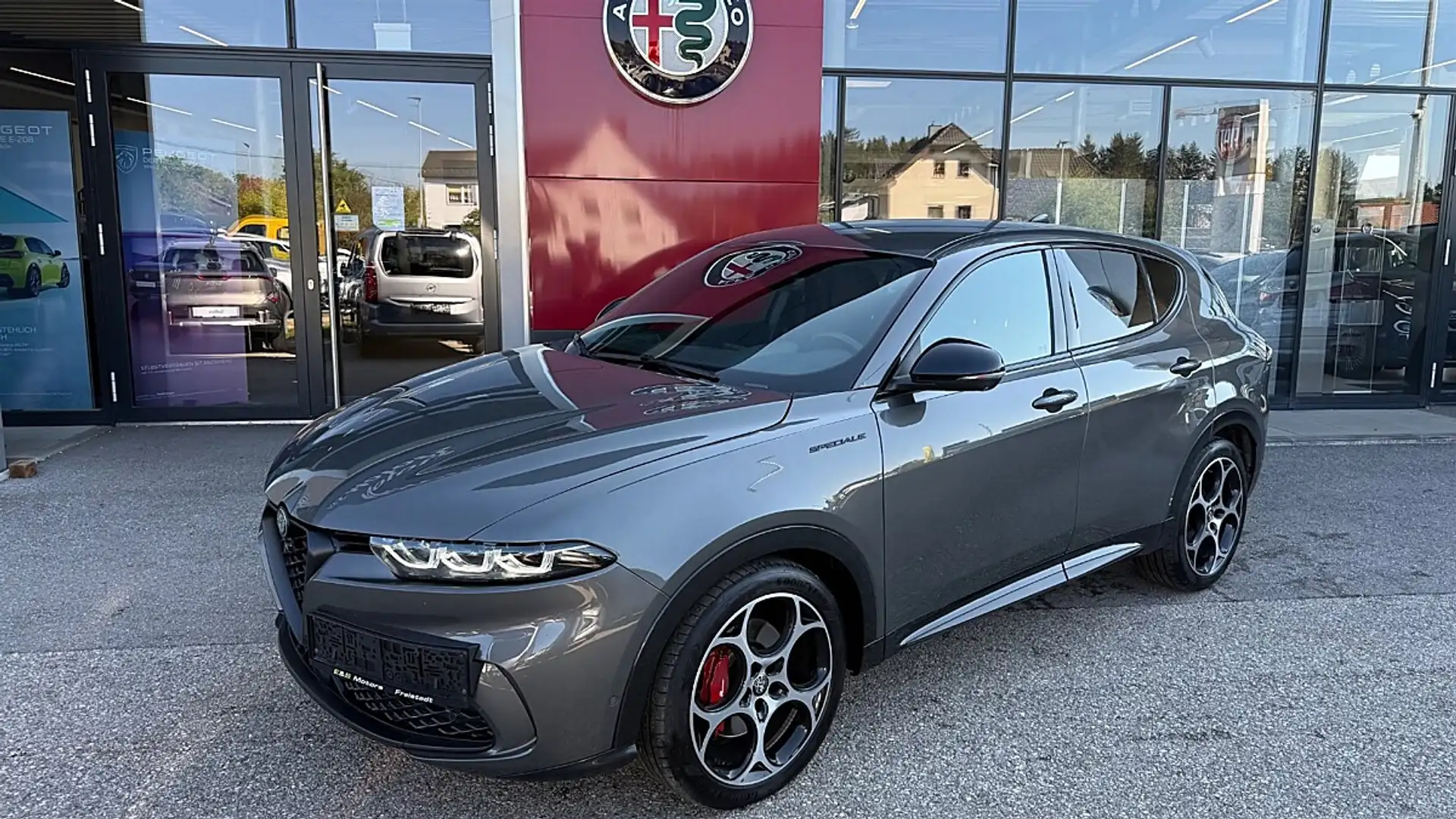Alfa Romeo Tonale Edizione Speciale 1.5 T4 48V MHEV VGT DCT Grau - 2