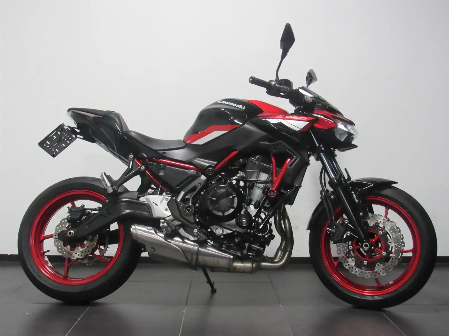 Kawasaki Z 650 ABS Rouge - 1