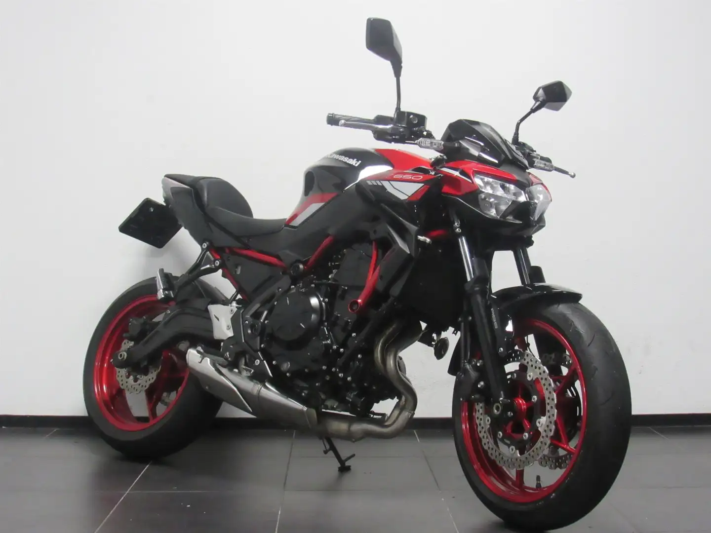 Kawasaki Z 650 ABS Rouge - 2